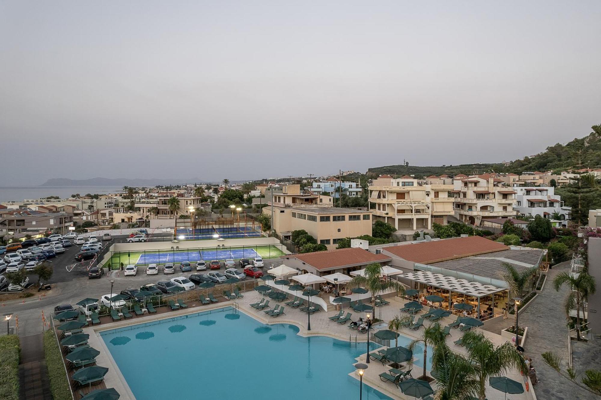 Porto Platanias Village Resort Exterior photo